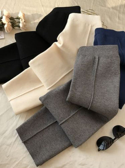 Effortlessly Elegant Pants with a Timeless Design