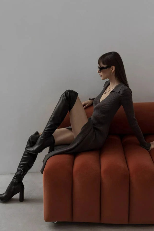 Effortlessly Elegant Sweater with a Timeless Design