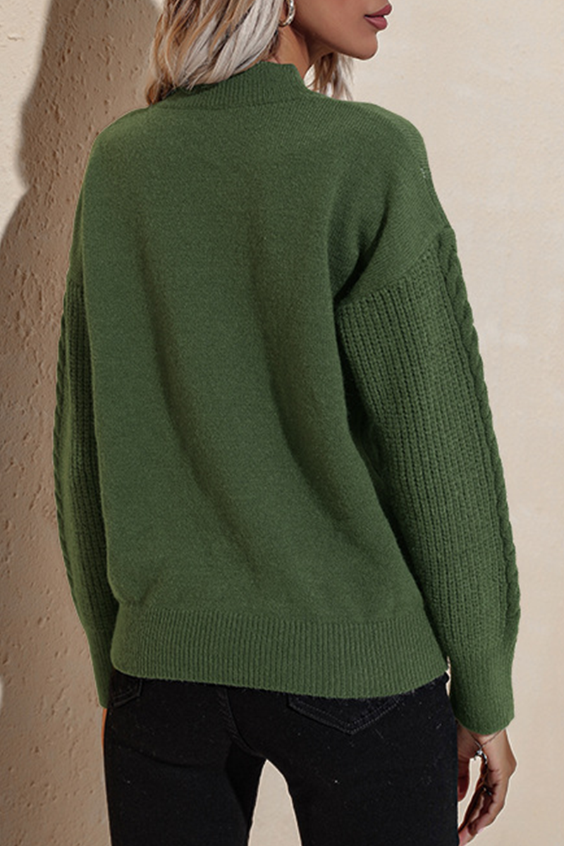 Effortlessly Elegant Top with a Timeless Design
