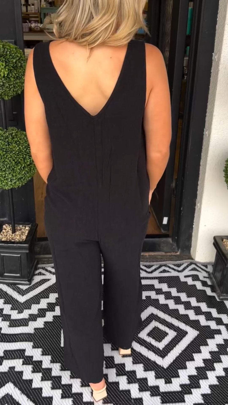 Sophisticated Garment with a Clean Classic Look