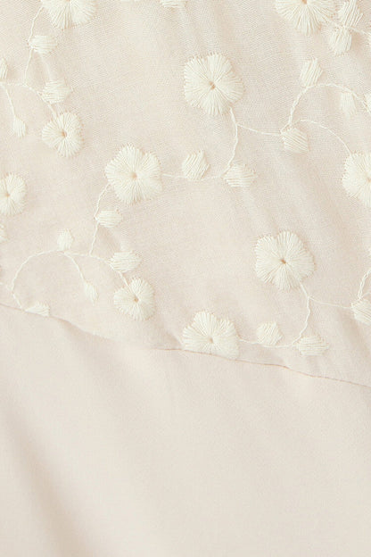 Beautifully Finished Garment in a Timeless Design