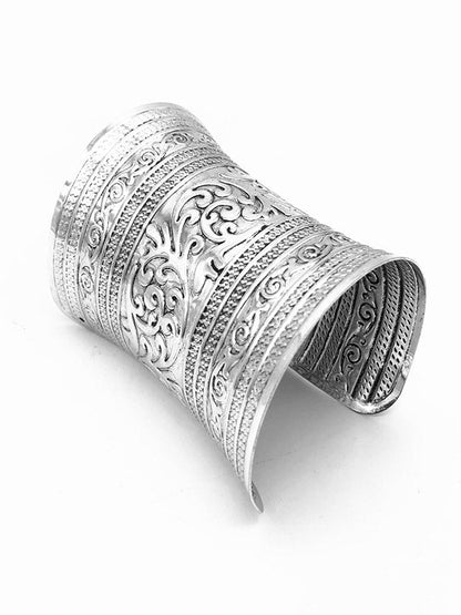 Beautifully Crafted Garment in a Classic Style