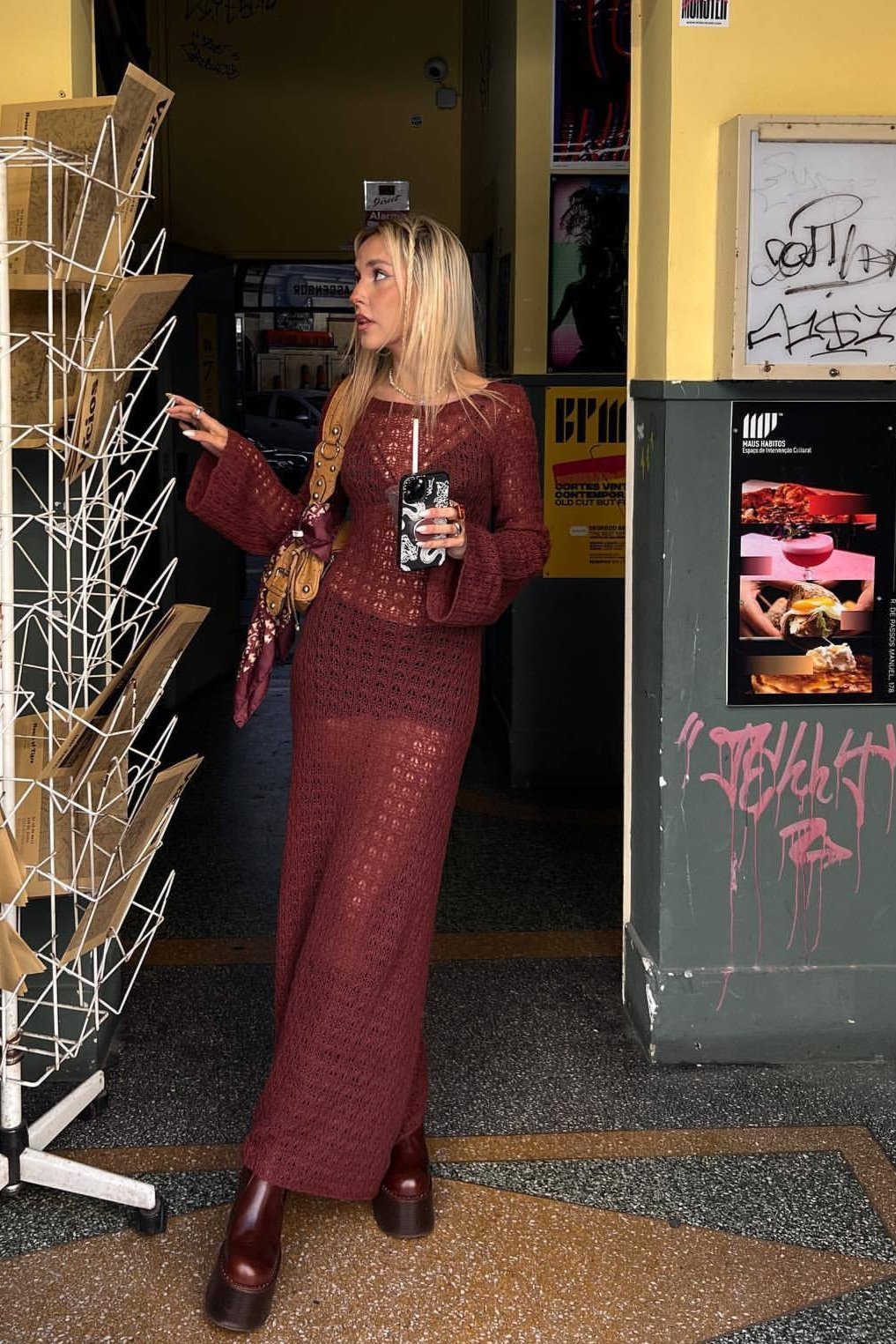 Classic Vintage Dress with a Flattering Fit