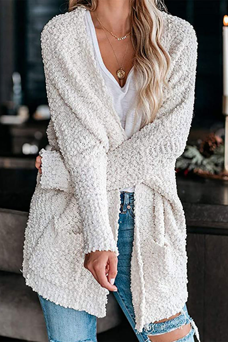 Effortlessly Elegant Cardigan with a Timeless Design