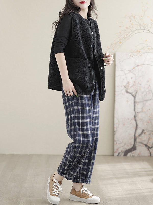 Effortlessly Elegant Garment with a Timeless Design