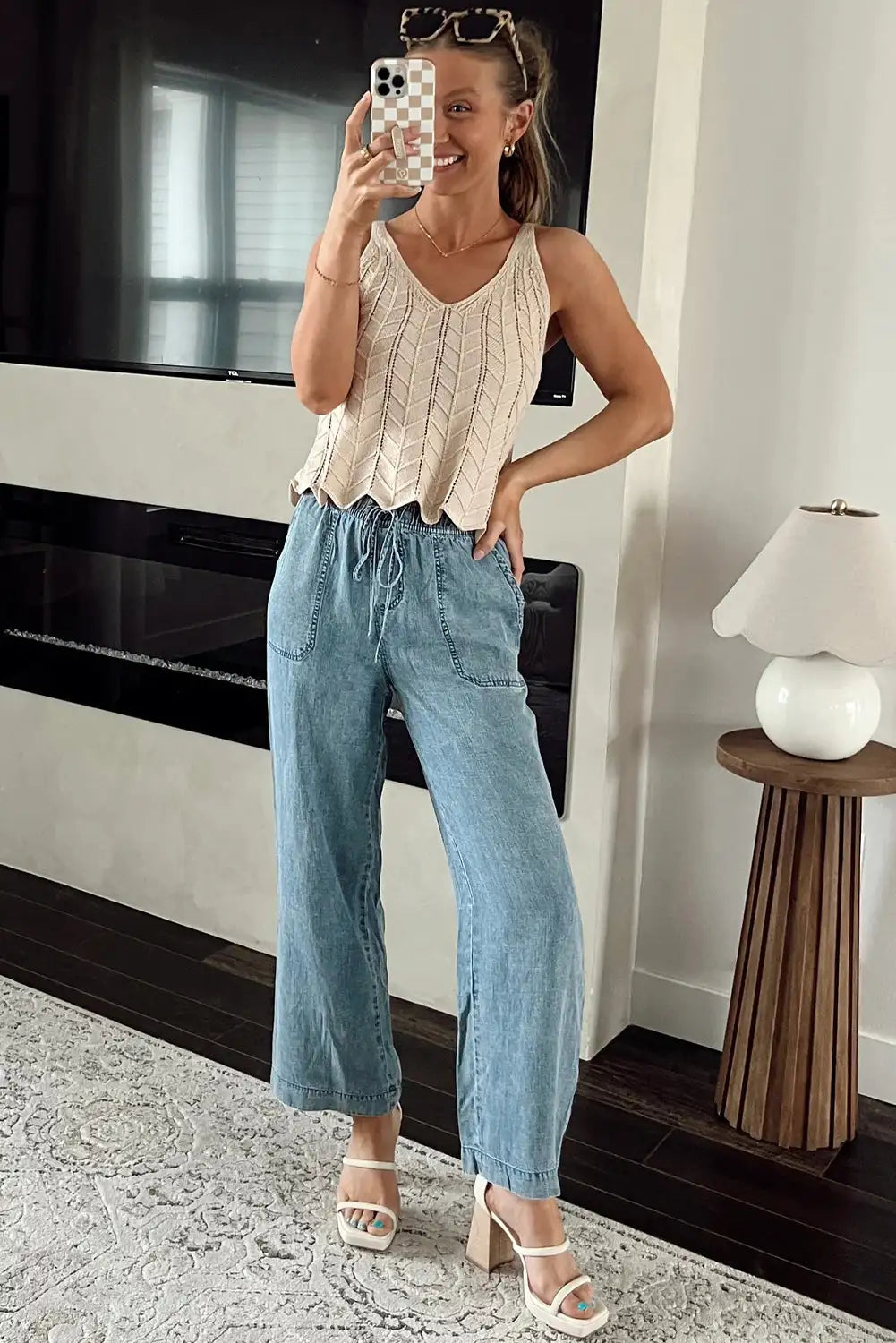 Elegantly Styled Pants for Everyday Wear