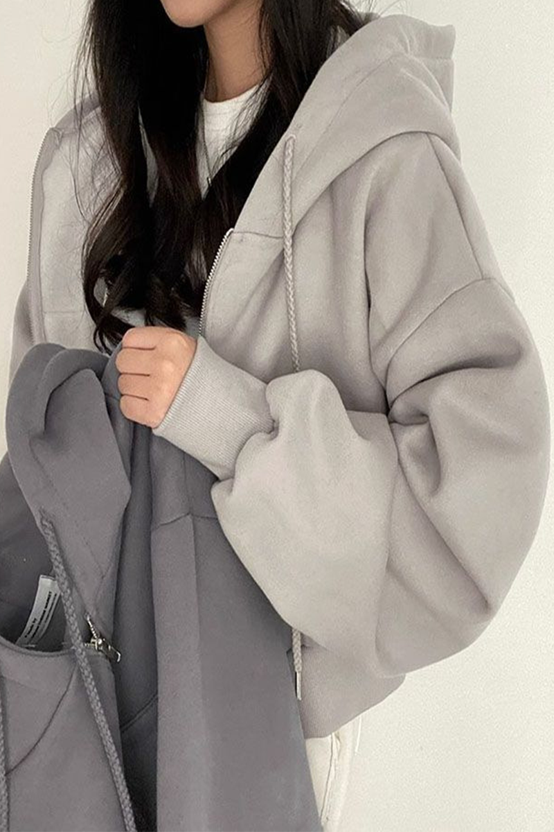 Effortlessly Elegant Top with a Timeless Design