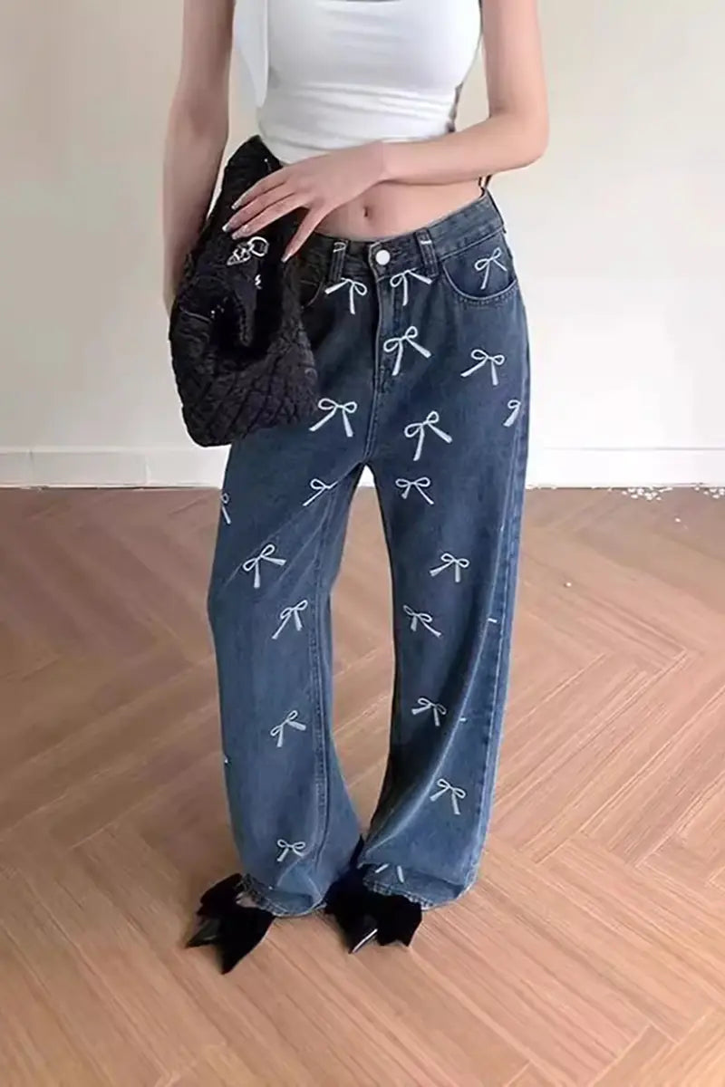 Elegantly Styled Pants for Everyday Wear