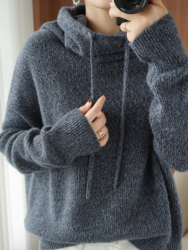 Well Tailored Sweater with a Graceful Silhouette