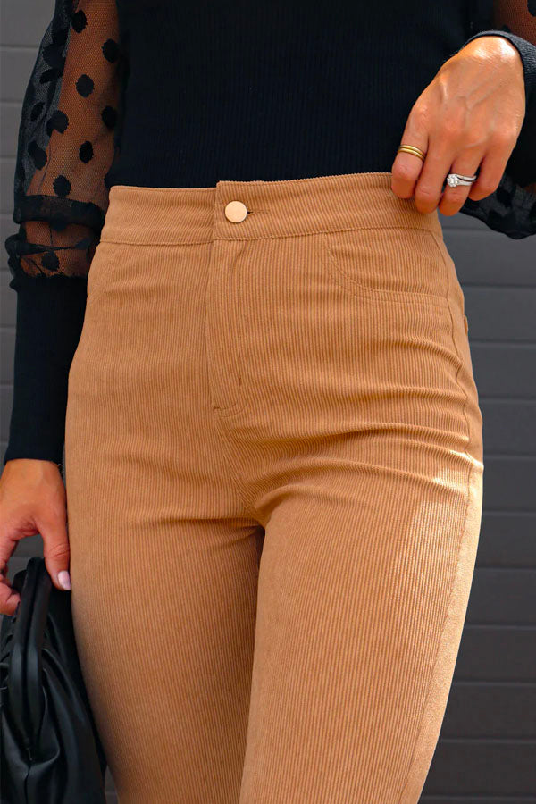 Sophisticated Pants with a Clean Classic Look