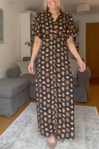 Classic Vintage Dress with a Flattering Fit