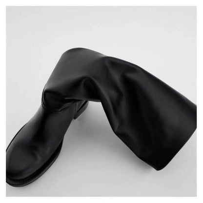 Polished Boots with an Effortless Classic Look