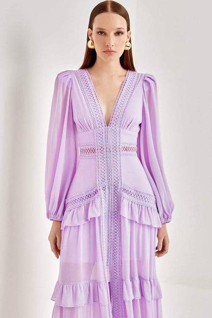 Classic Vintage & Enduringly Stylish Dress