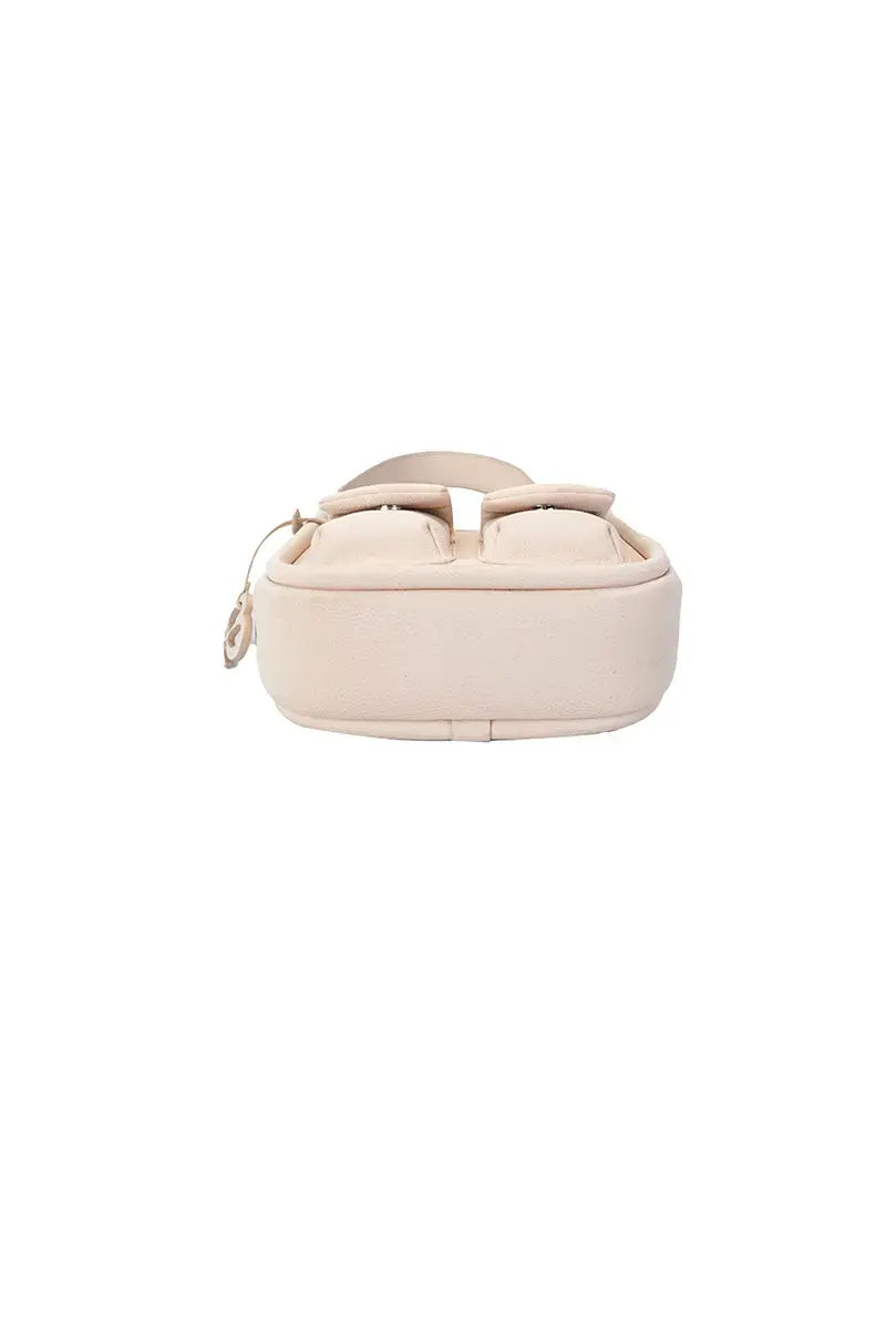 Gracefully Styled Bag for Any Occasion