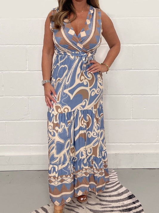 Effortlessly Elegant Dress with a Timeless Design