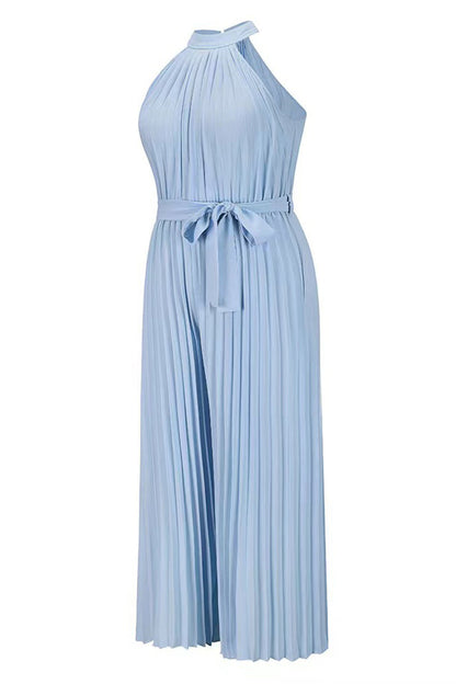 Sophisticated Garment with a Clean Classic Look
