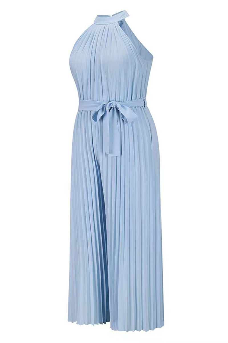 Sophisticated Garment with a Clean Classic Look