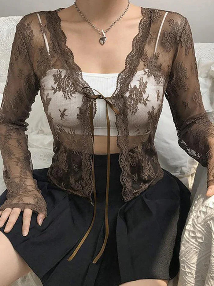 Classic Vintage & Enduringly Stylish Blouse