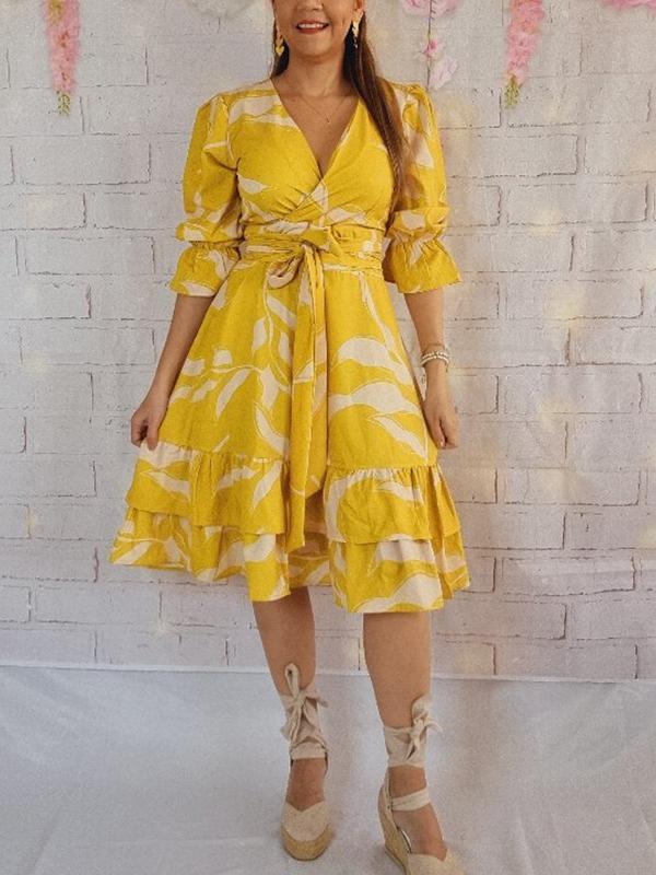Classic Vintage Dress with a Flattering Fit