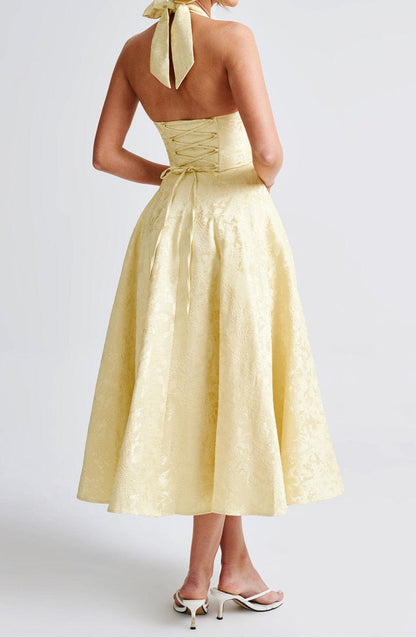 Sophisticated Dress with a Clean Classic Look