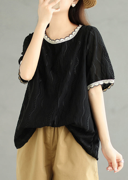 Well Tailored Top with a Graceful Silhouette