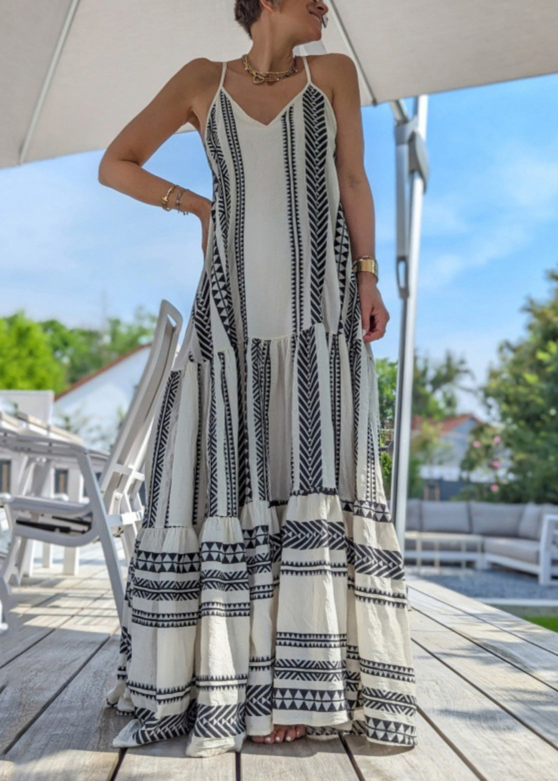 Classic Vintage Dress with a Flattering Fit