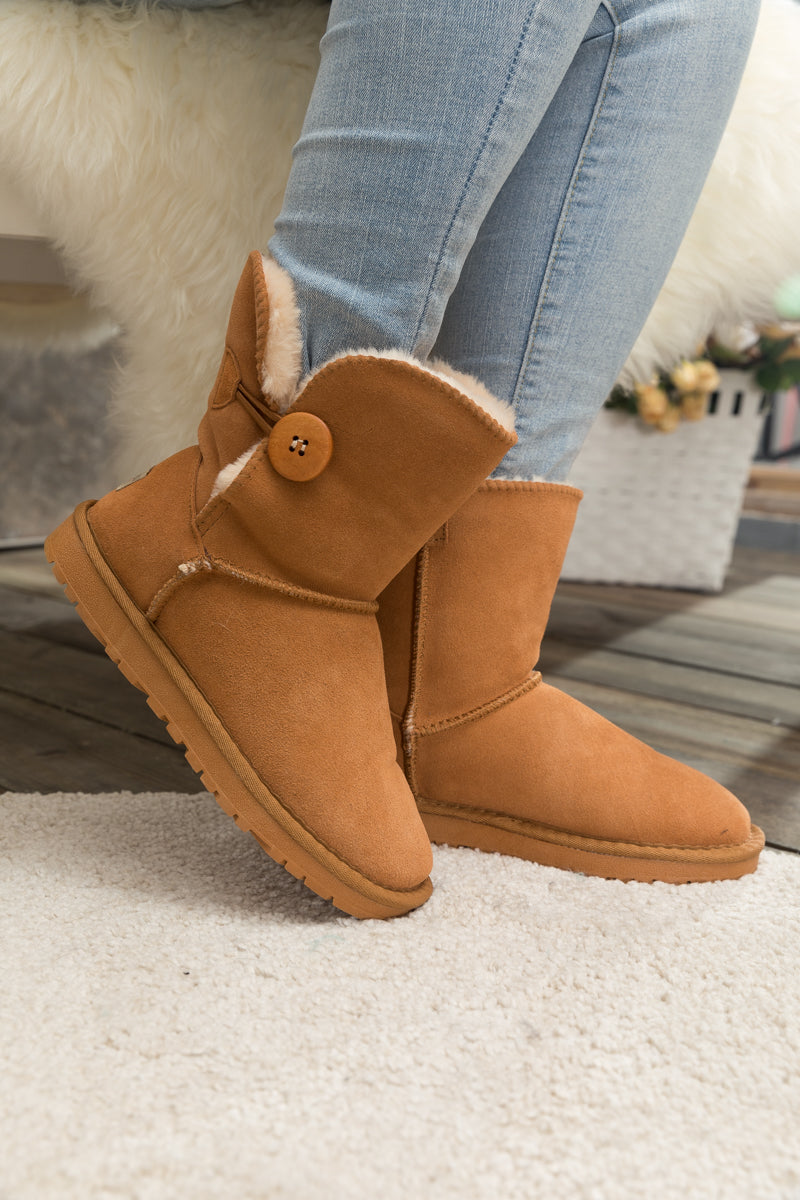 Polished Boots with an Effortless Classic Look