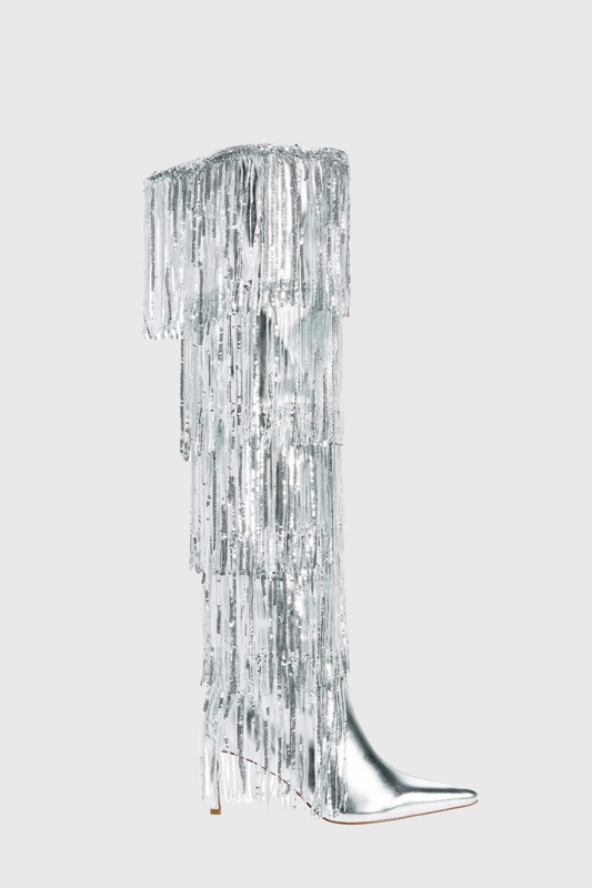 Polished Boots with an Effortless Classic Look