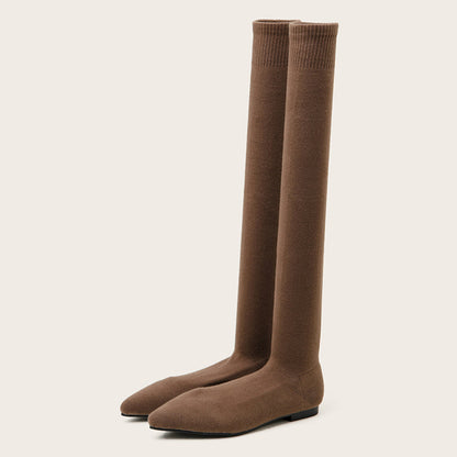 Well Tailored Boots with a Graceful Silhouette
