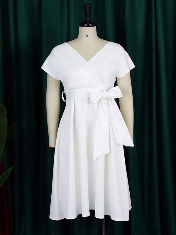 Well Tailored Dress with a Graceful Silhouette