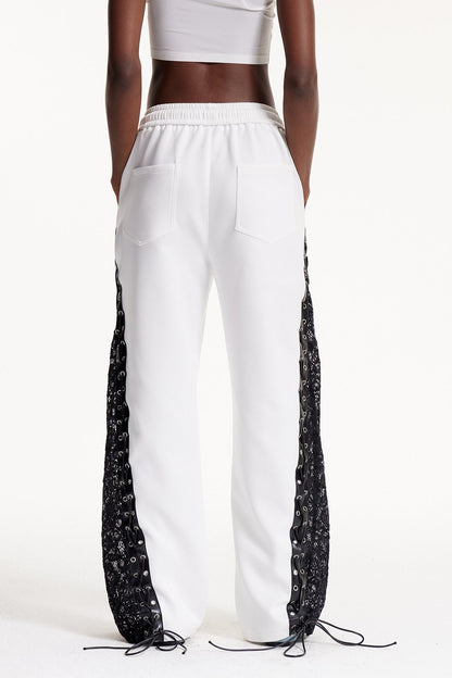 Well Tailored Pants with a Graceful Silhouette