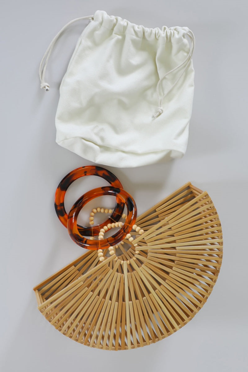Gracefully Styled Bag for Any Occasion