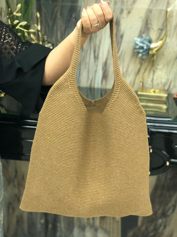 Beautifully Finished Bag in a Timeless Design