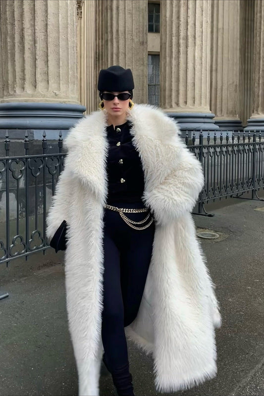Elegantly Styled Coat for Everyday Wear