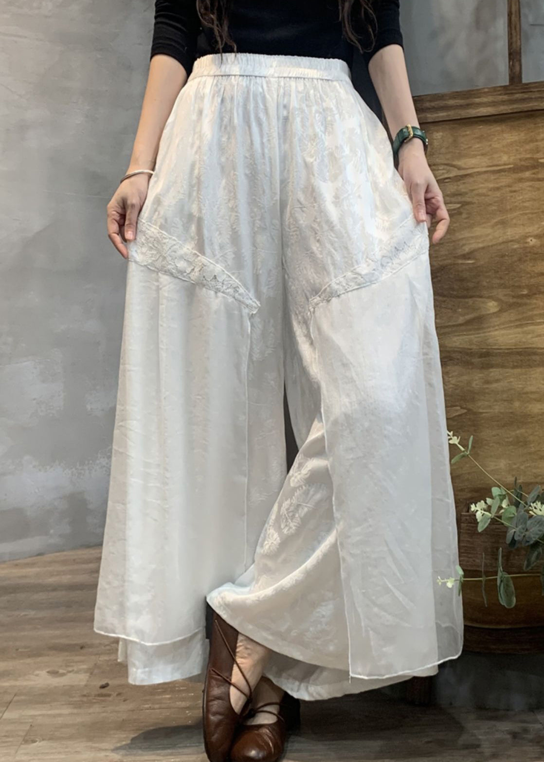 Gracefully Styled Pants for Any Occasion
