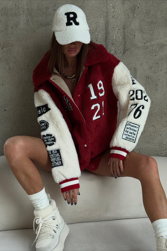 Effortlessly Elegant Coat with a Timeless Design