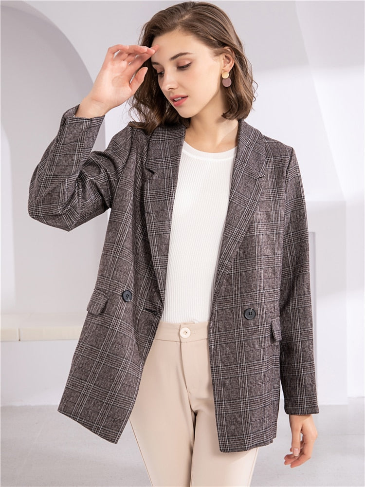 Well Tailored Garment with a Graceful Silhouette