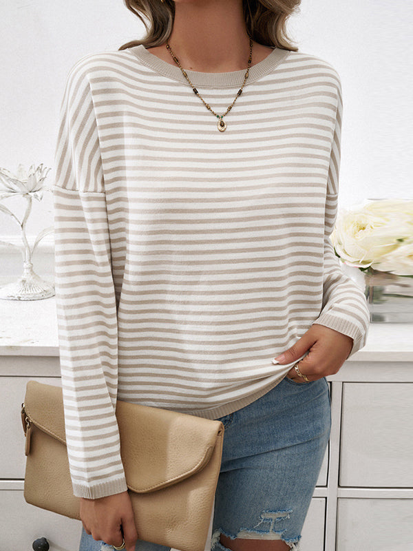 Classic Vintage Sweater with a Flattering Fit