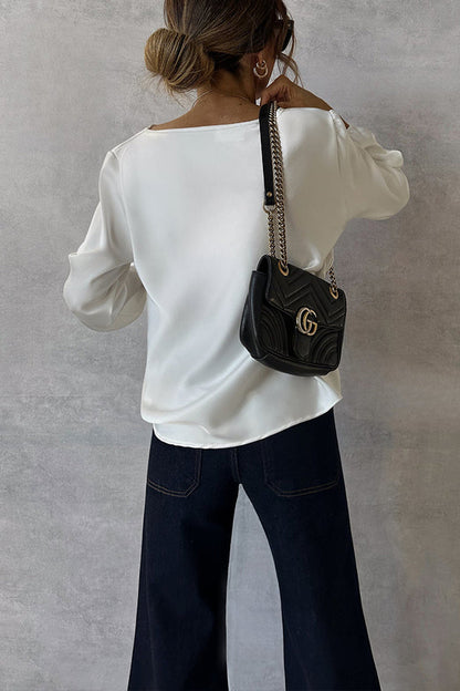 Well Tailored Blouse with a Graceful Silhouette
