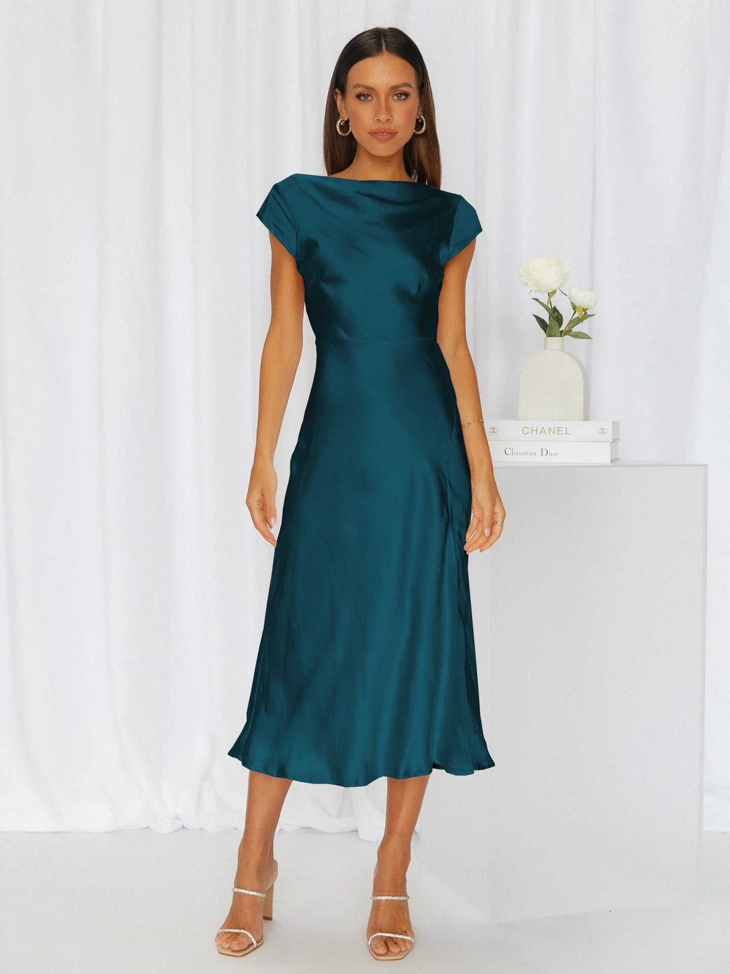 Sophisticated Dress with a Clean Classic Look