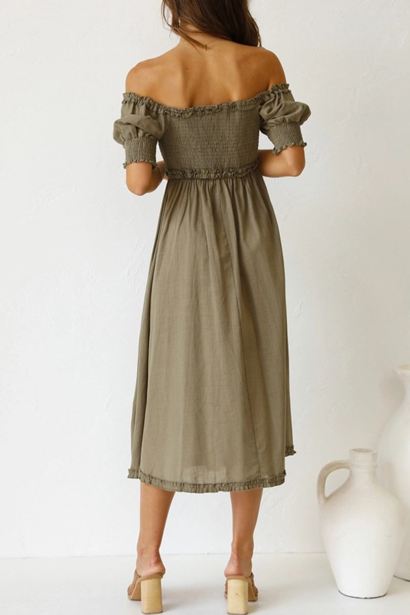 Well Tailored Dress with a Graceful Silhouette