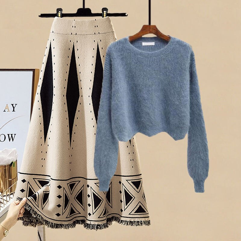 Beautifully Finished Sweater in a Timeless Design