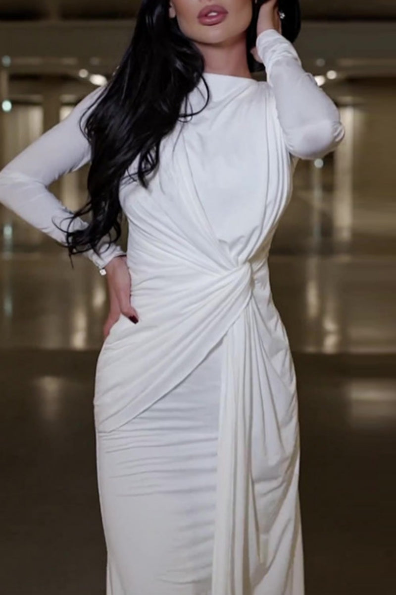 Effortlessly Elegant Dress with a Timeless Design