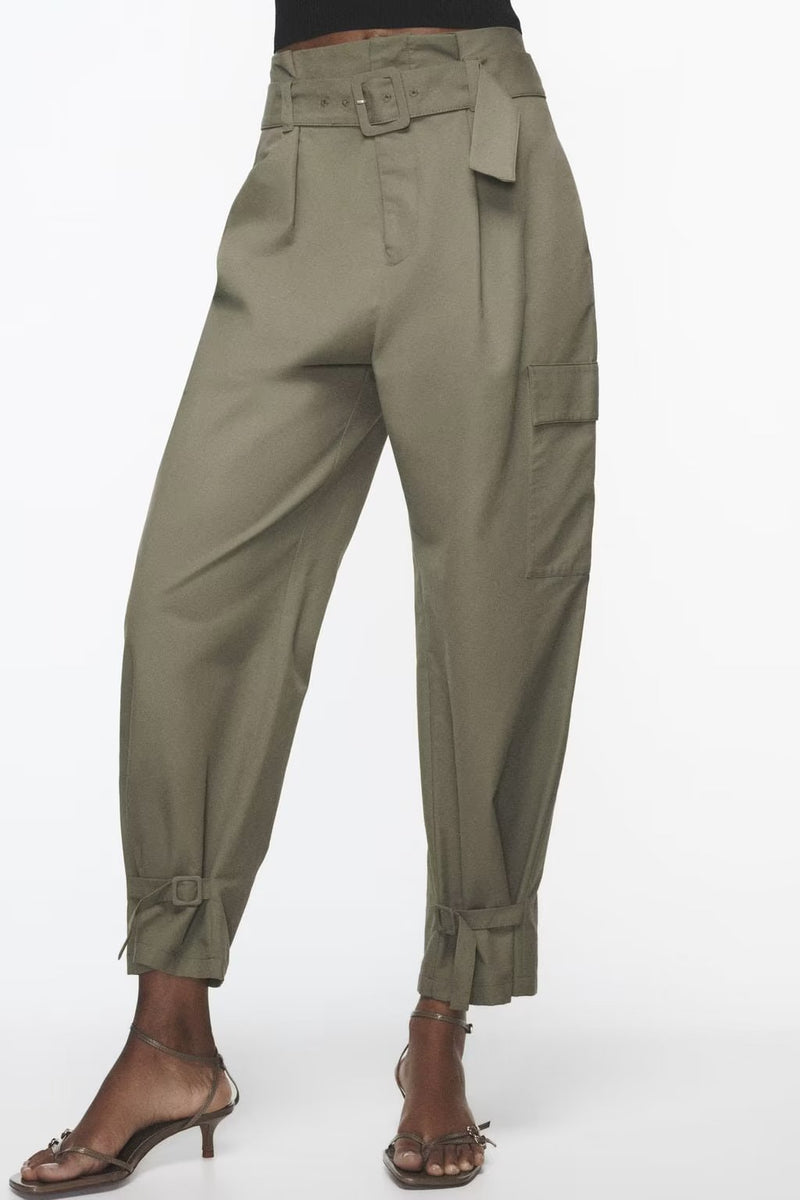 Polished Trousers with an Effortless Classic Look