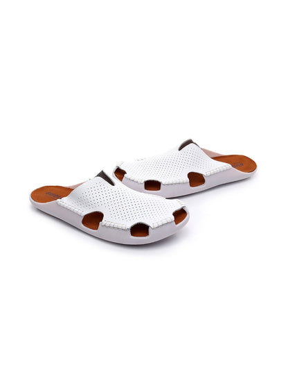 Sophisticated Garment with a Clean Classic Look