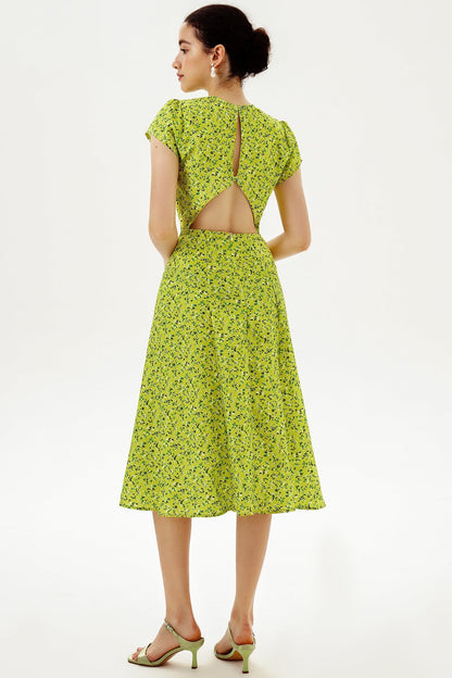 Classic Vintage & Enduringly Stylish Dress