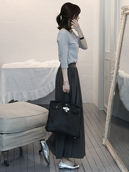 Well Tailored Garment with a Graceful Silhouette