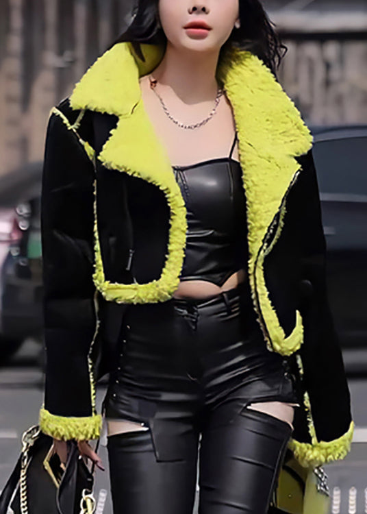 Elegantly Styled Coat for Everyday Wear