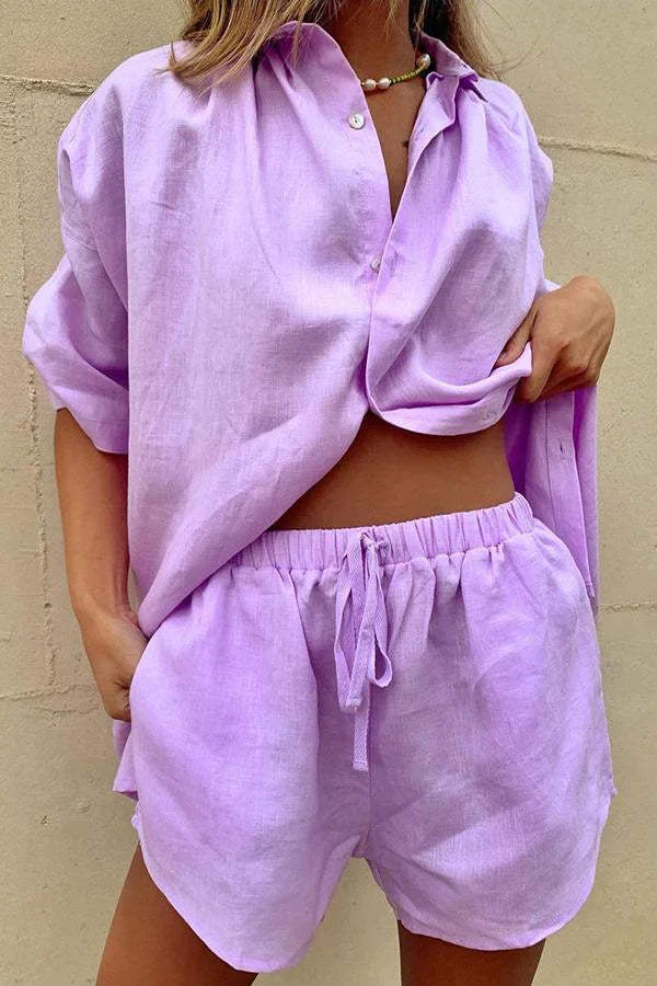 Classic Vintage Blouse with a Flattering Fit