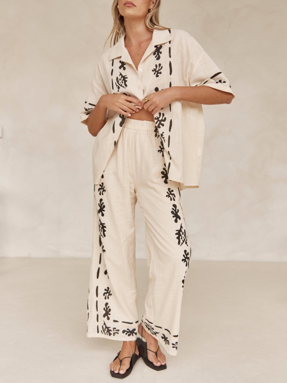 Elegantly Styled Pants for Everyday Wear